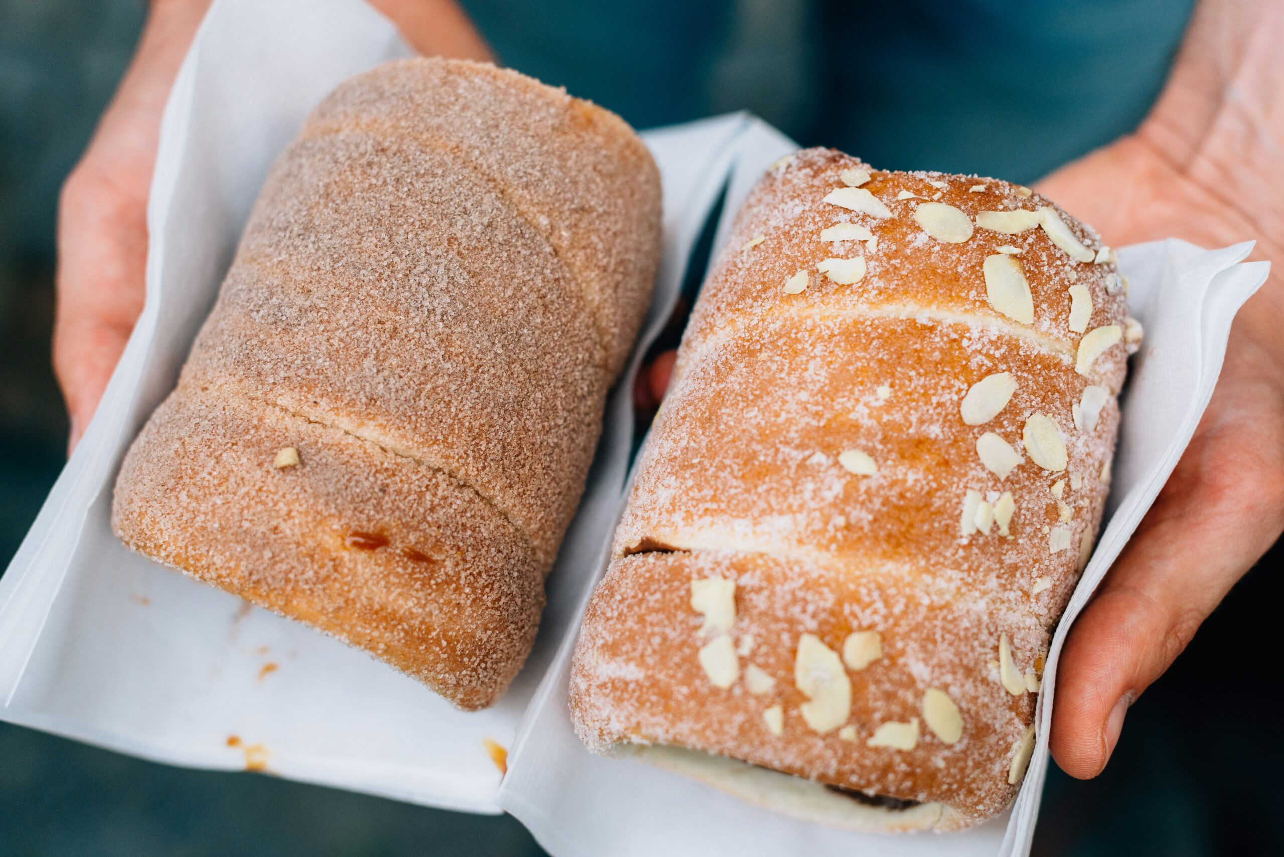 Two trdelnik to go